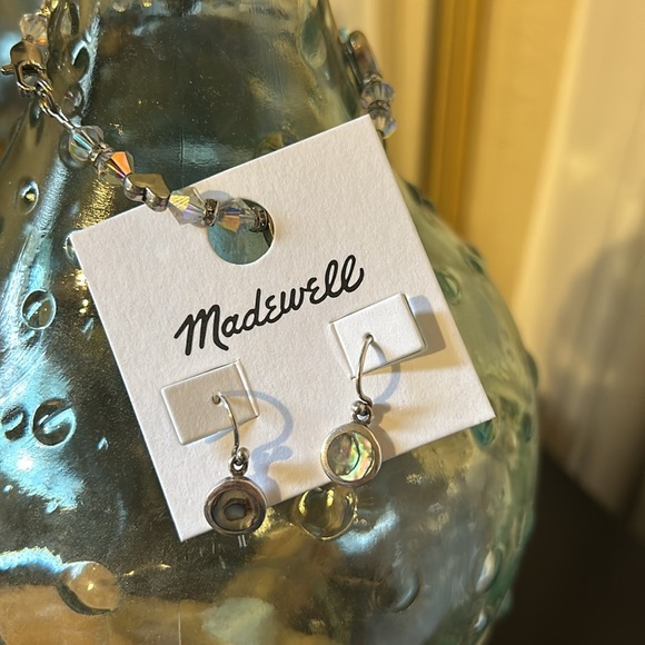 Abalone embedded circle earrings - Picture 3 of 6